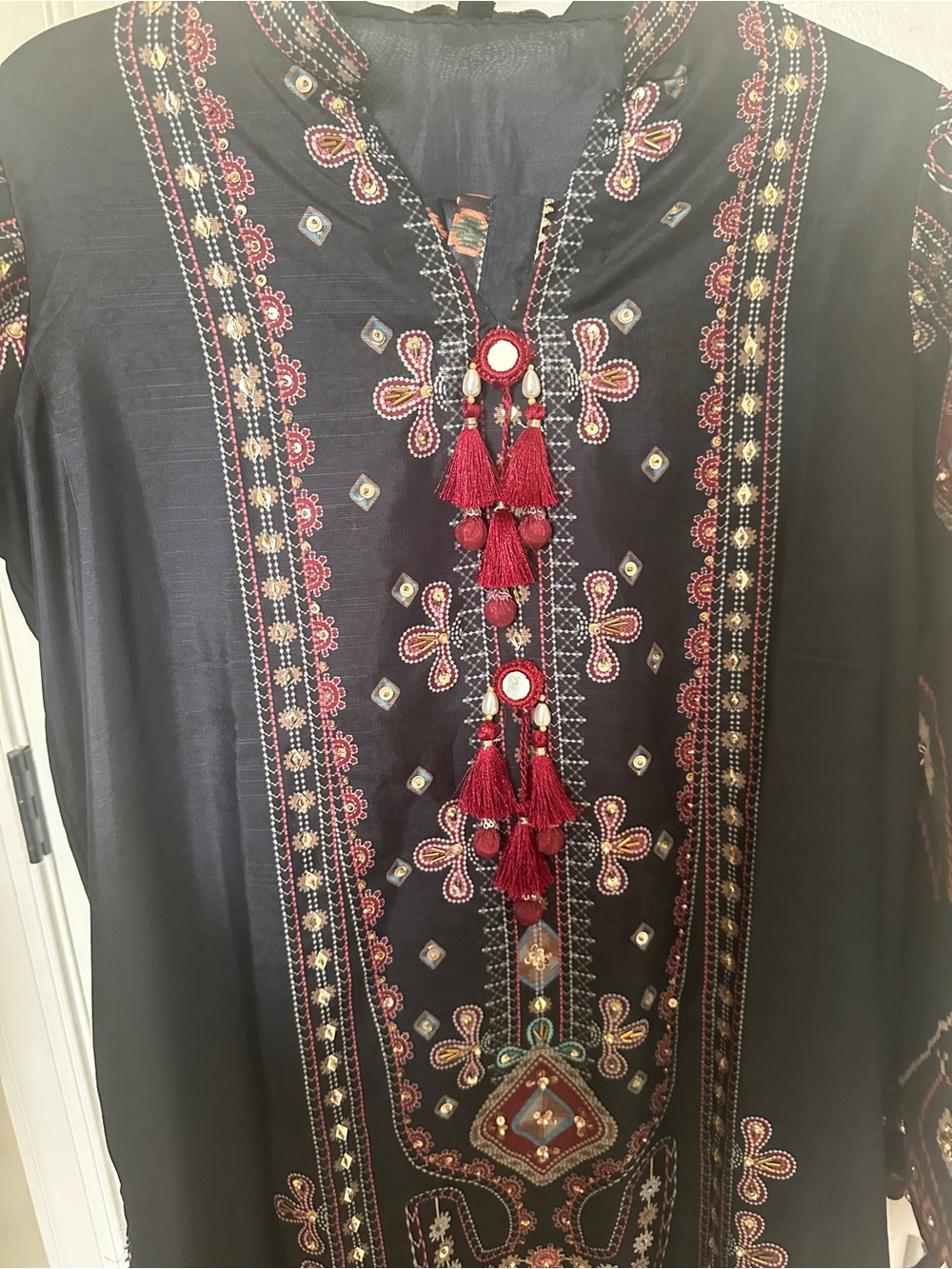 Pakistani clothes- Saira Rizwan 3 piece silk outfit - Picture 4 of 11